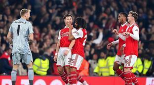 竞争激烈的 竞争激烈的